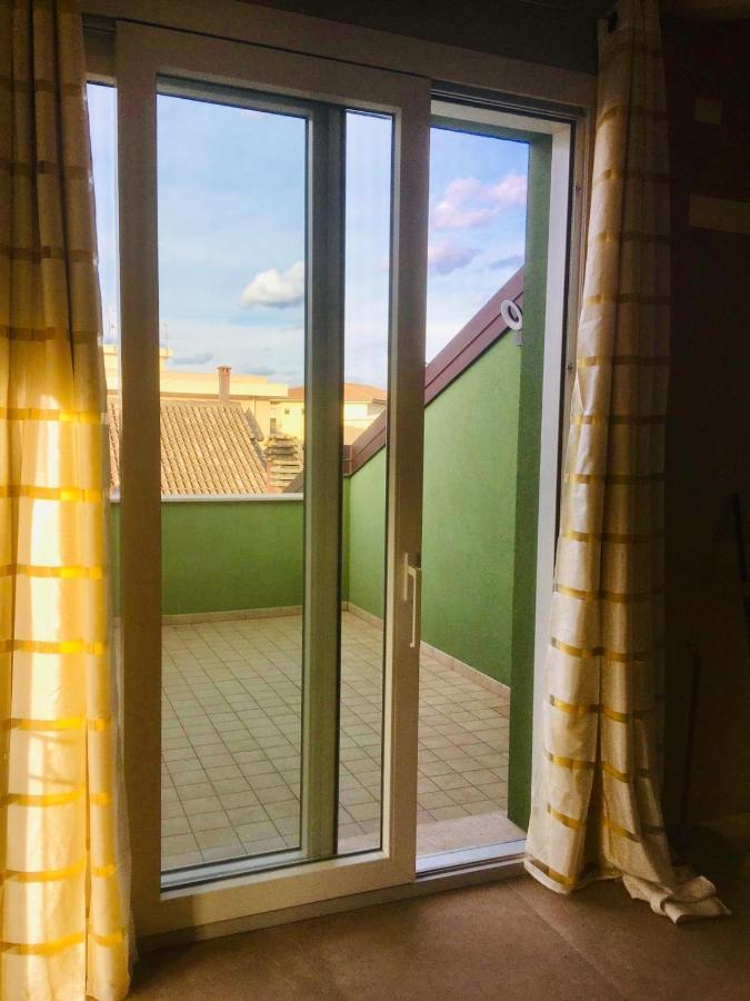 Residenza Elena Appartamento Rimini Esterno foto
