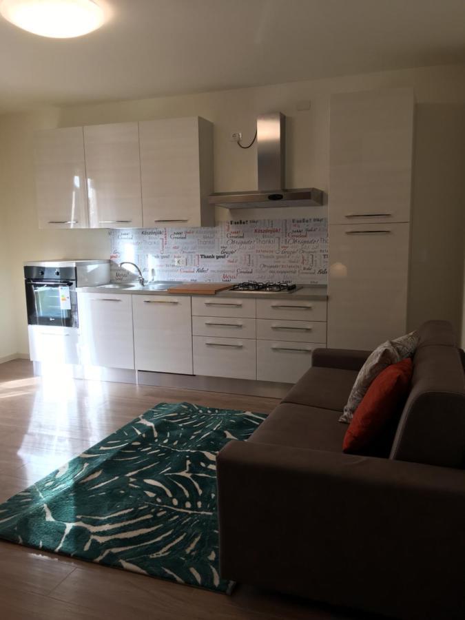 Residenza Elena Appartamento Rimini Esterno foto